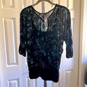 JLO floral top with sheer midi sleeves